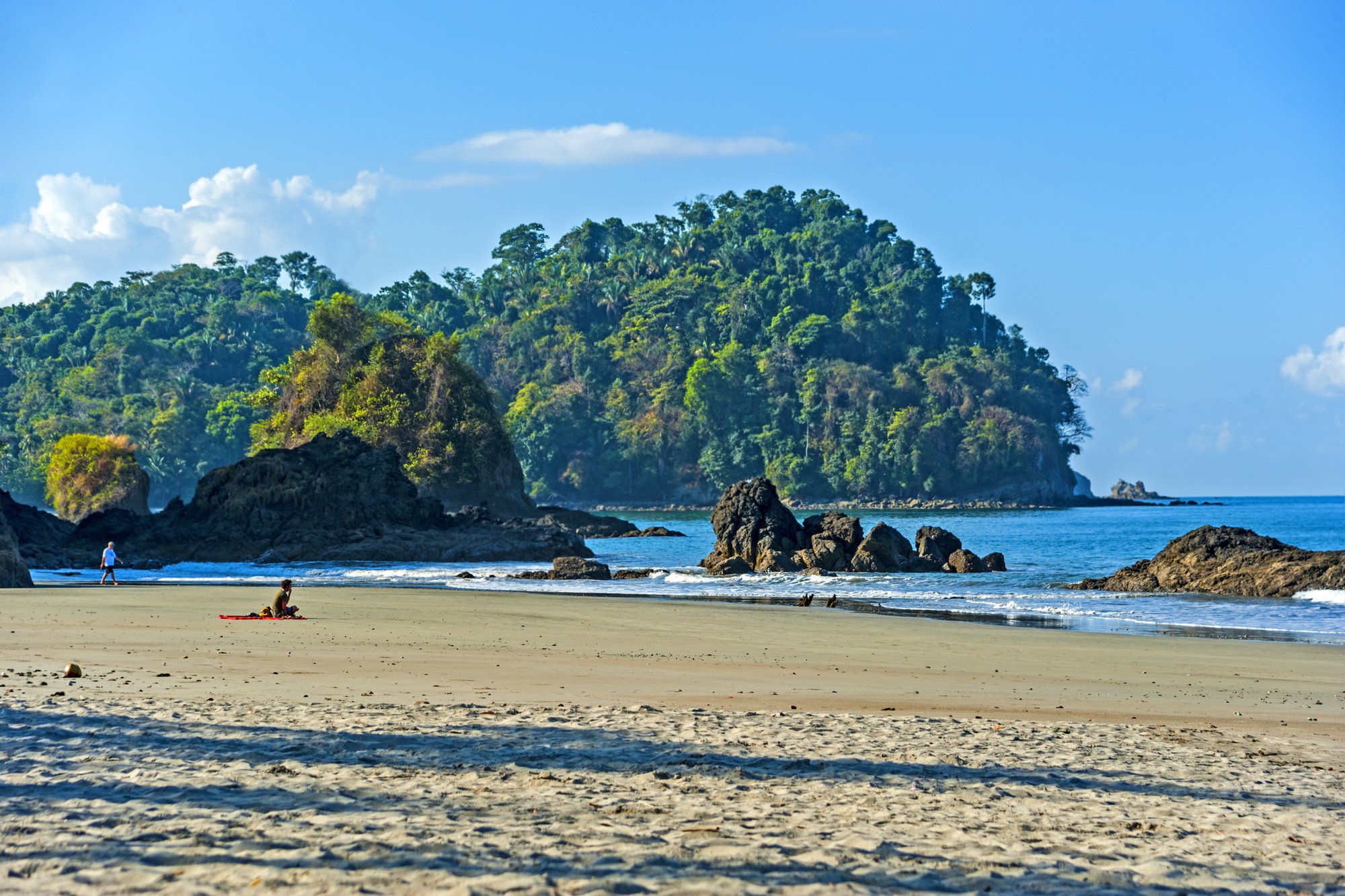 vacationing in manuel antonio